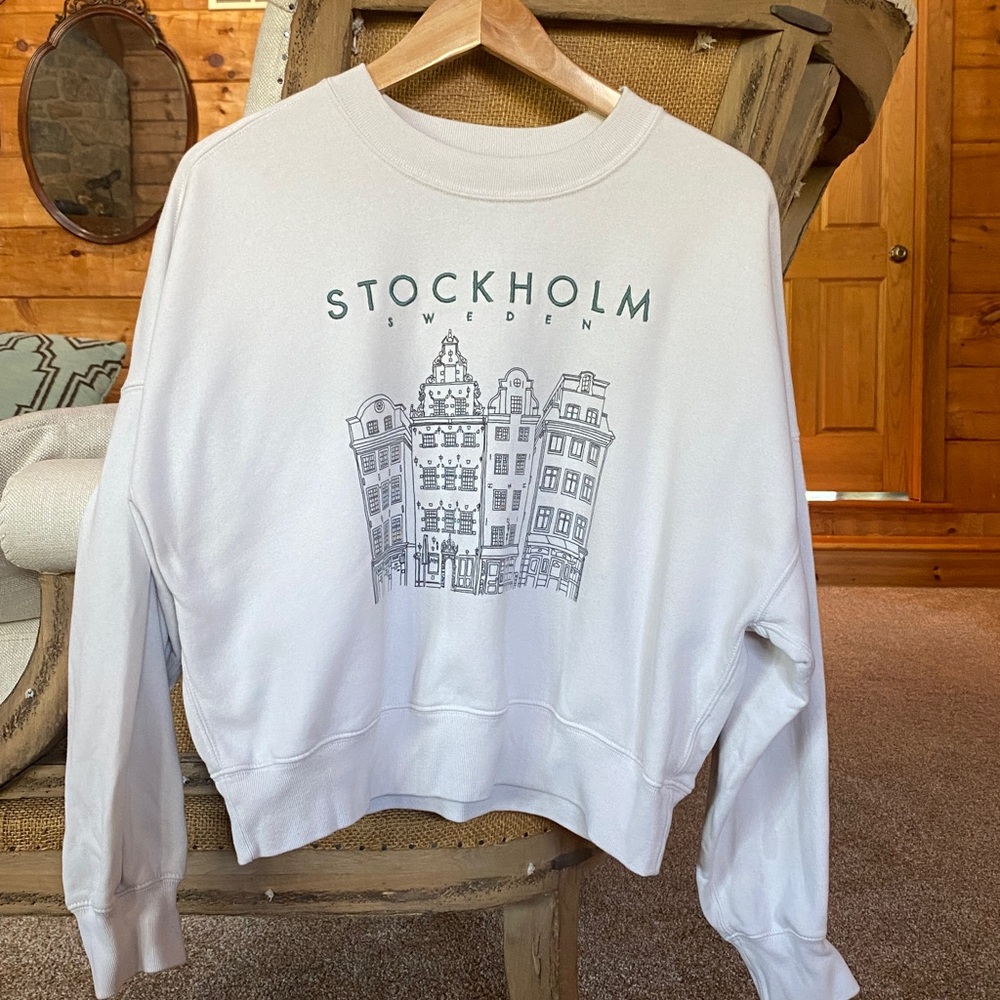Abercrombie and Fitch Graphic Sweatshirt